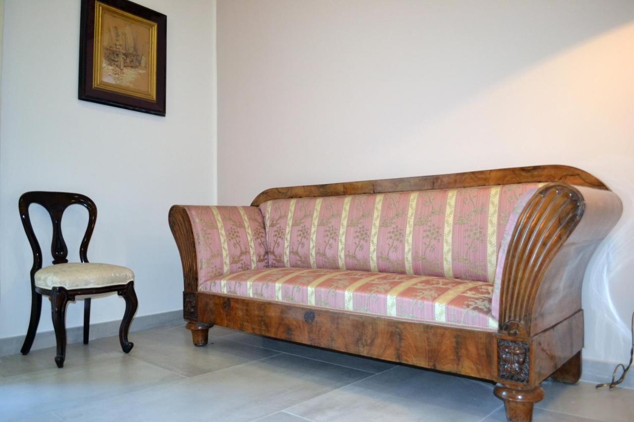 Questo Rinascimento Casa Brigitte Napels Buitenkant foto