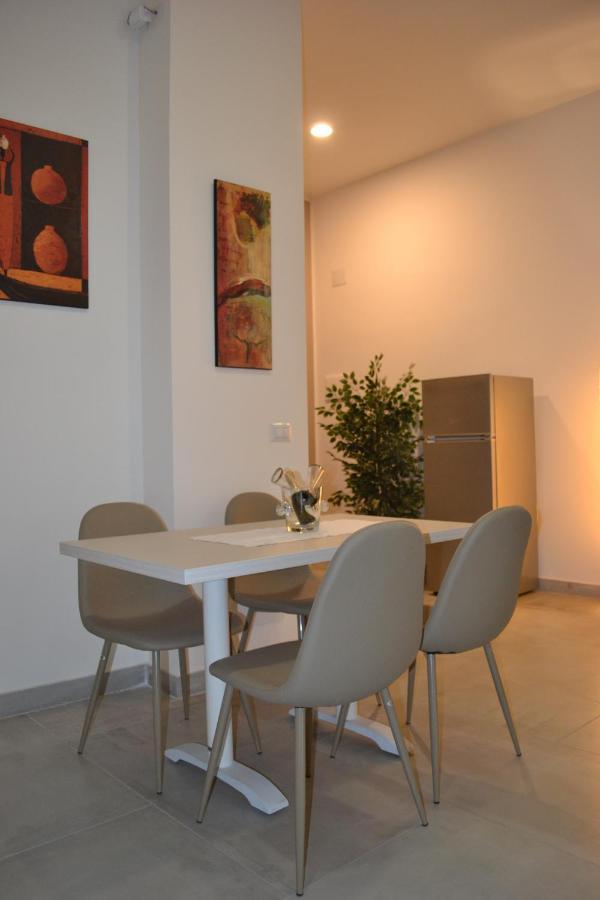Questo Rinascimento Casa Brigitte Napels Buitenkant foto